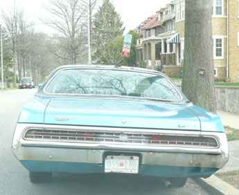 1971 Chrysler New Yorker with 1984 baseplate no. 035-130